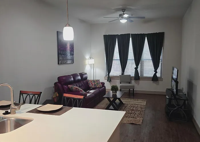 Midtown Downtown Breeze